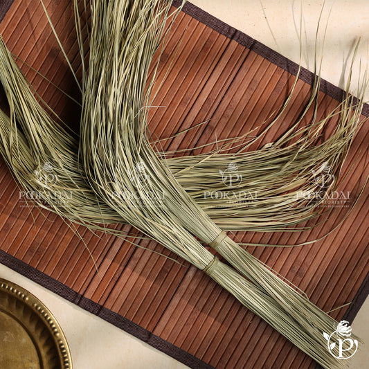 Dharbai Medium Kattu | Sacred Grass Bundle | Darbhe Katte | Kush Grass Bundle - 10's Pack