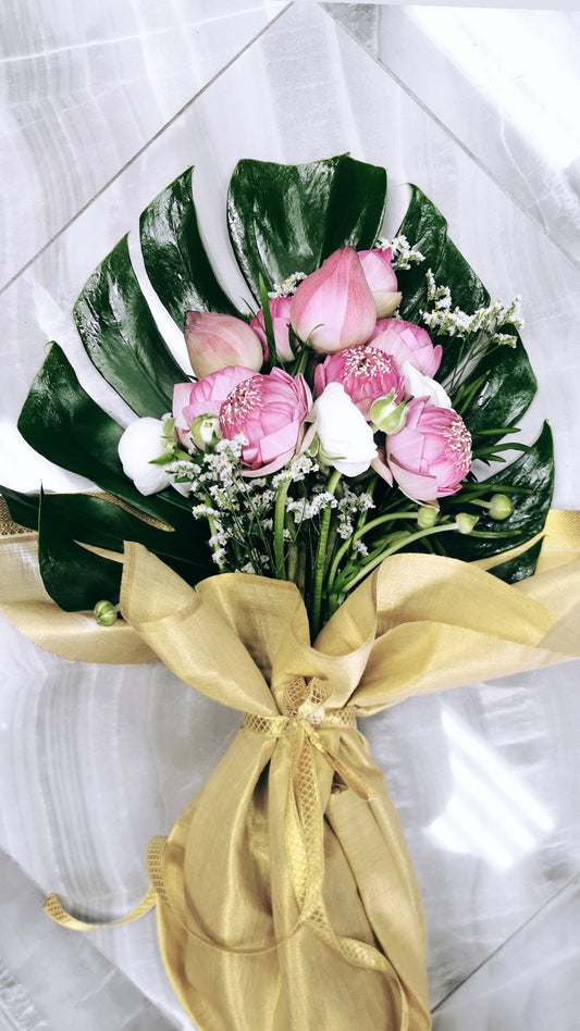 Lotus Luxe - Pookadai Florist Toronto